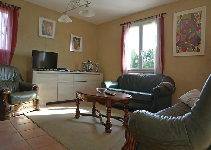 House In With Private Pool & Garden * Piquecos