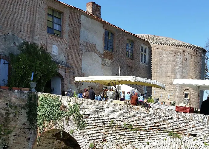 House In With Private Pool & Garden Piquecos