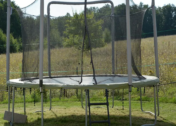 House In With Private Pool & Garden *