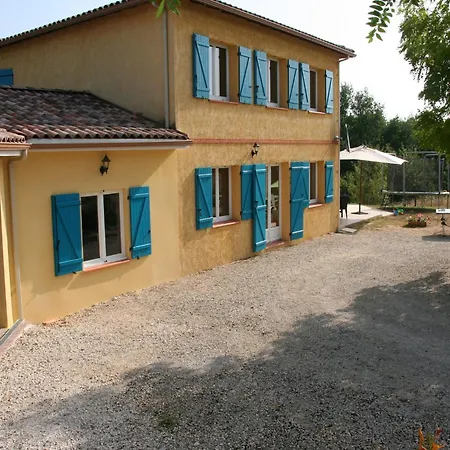 House In With Private Pool & Garden