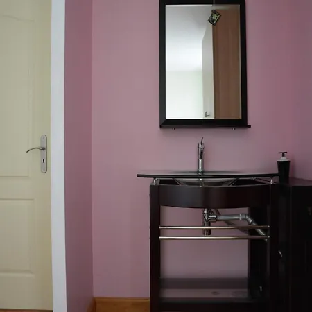 House In With Private Pool & Garden Вилла Piquecos