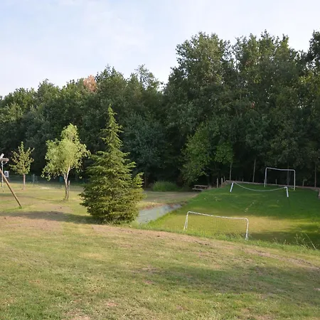 House In With Private Pool & Garden