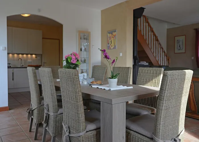 Villa House In With Private Pool & Garden